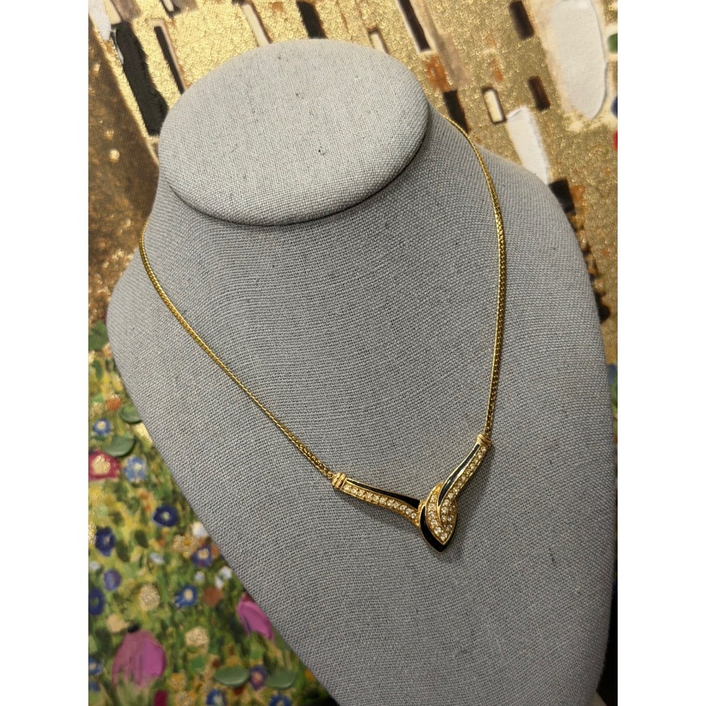 Trifari Necklace  V Pendant Gold Tone Black Enamel Rhinestone Vintage‎ 80s
